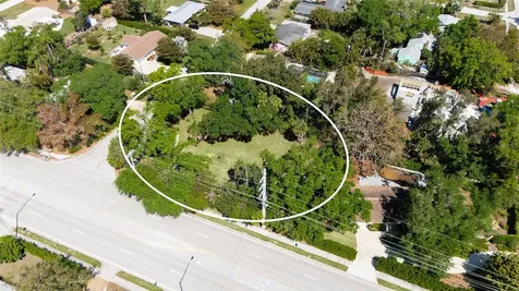 4717 Crystal Avenue Sarasota FL 34231