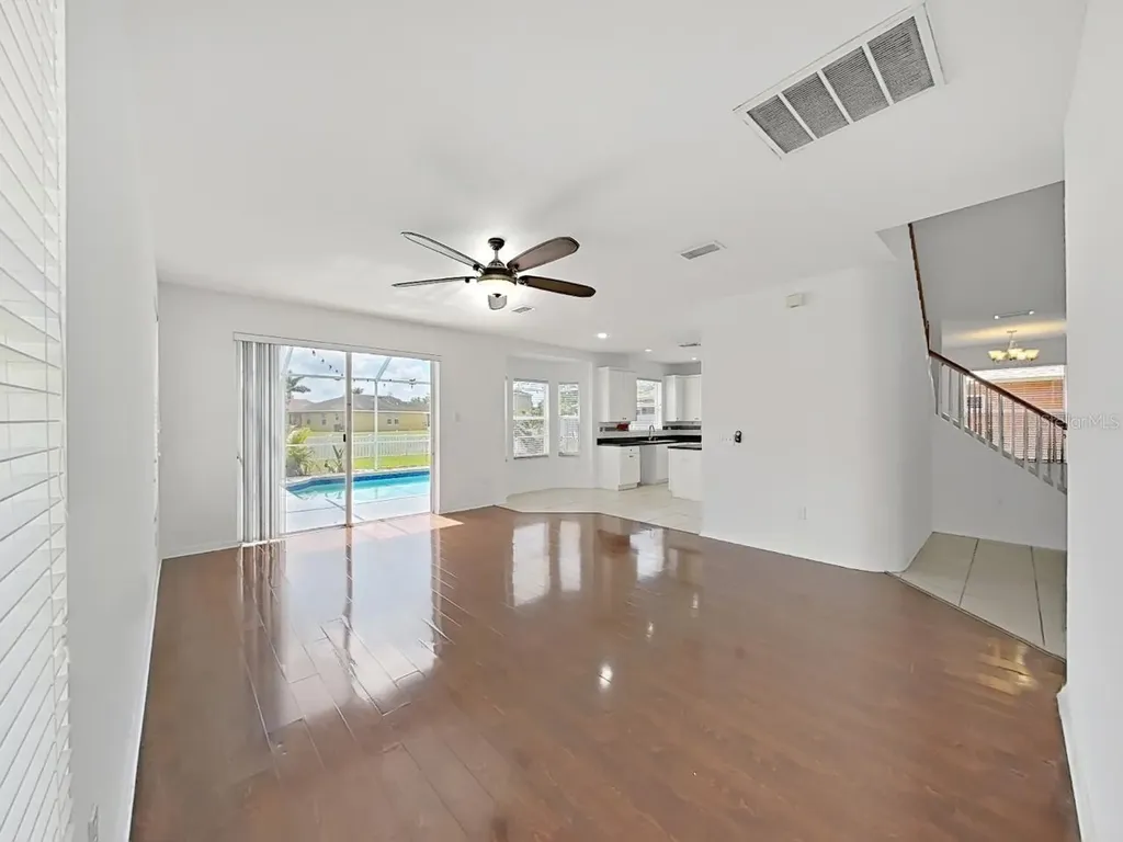 1834 Raven Glen Drive Ruskin FL 33570