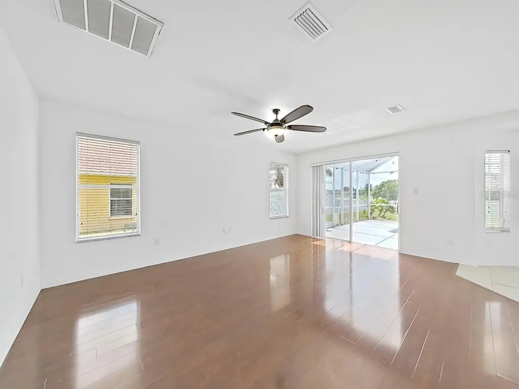 1834 Raven Glen Drive Ruskin FL 33570