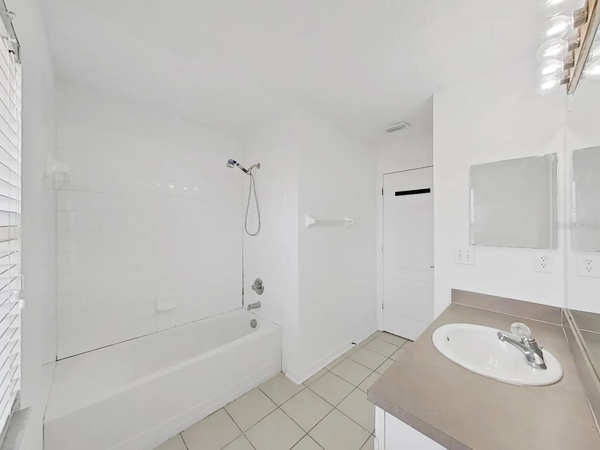 1834 Raven Glen Drive Ruskin FL 33570