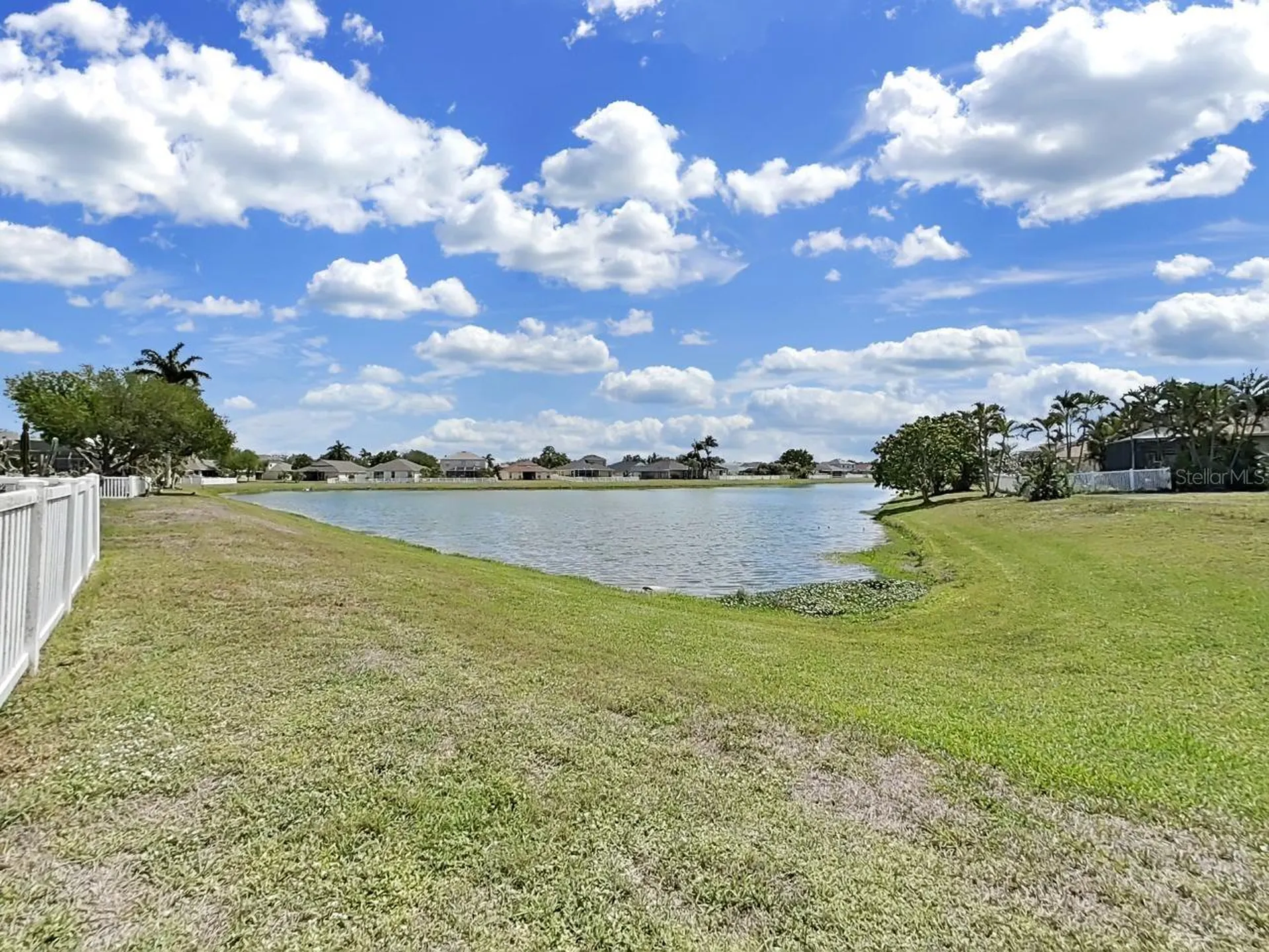1834 Raven Glen Drive Ruskin FL 33570