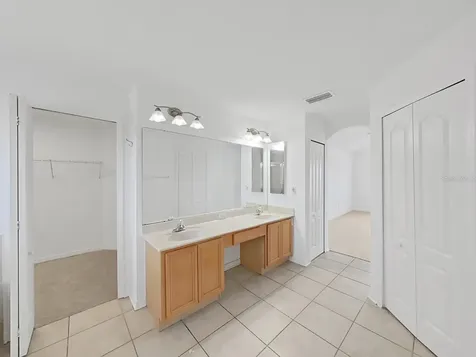 1834 Raven Glen Drive Ruskin FL 33570