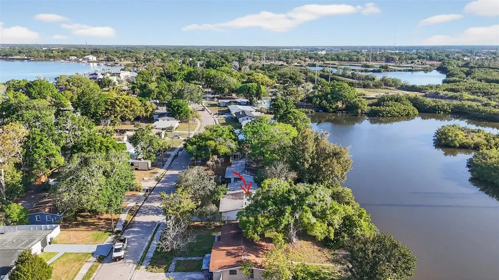 413 Country Club Drive Oldsmar FL 34677