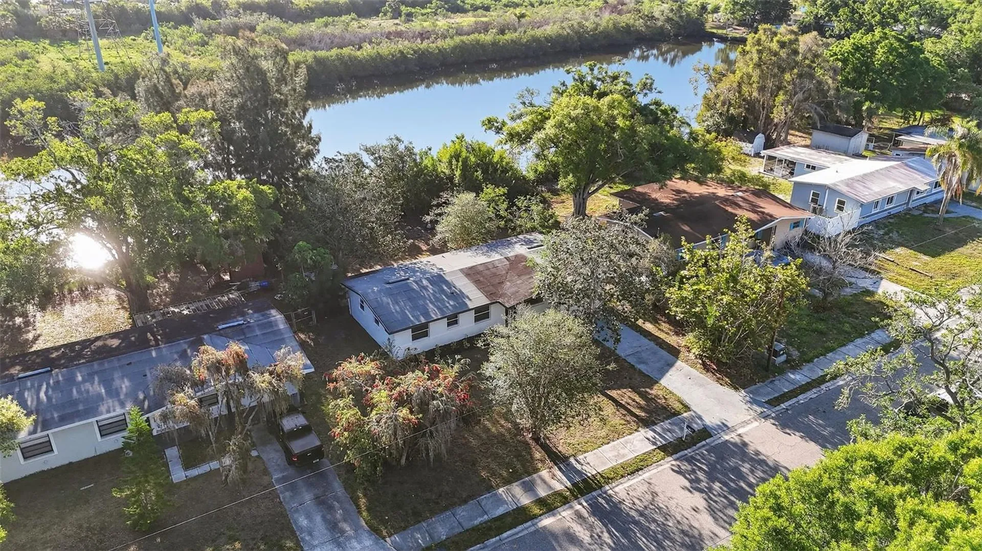 413 Country Club Drive Oldsmar FL 34677