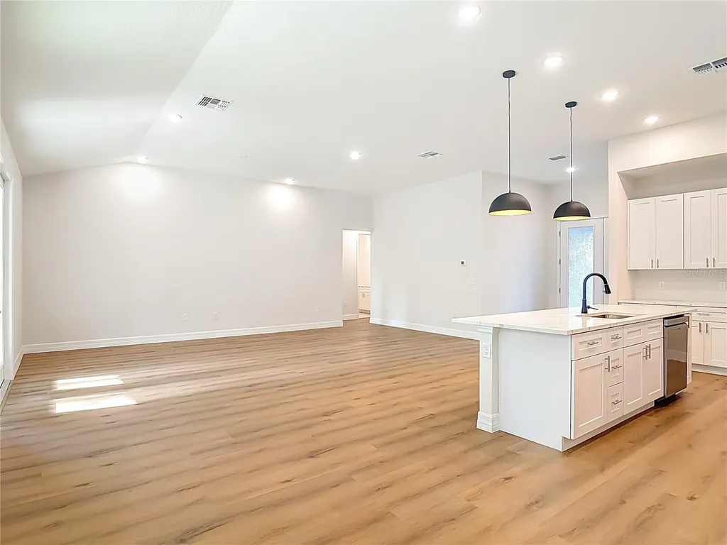 30798 Apricot Avenue Eustis FL 32736