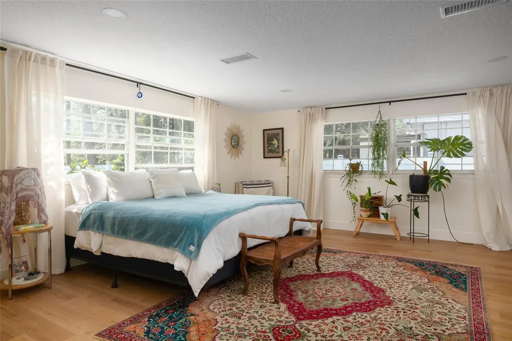 2660 Fairway Avenue S St Petersburg FL 33712