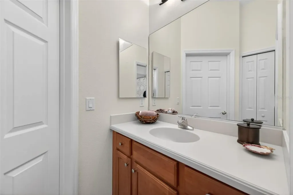 8229 Miramar Way Lakewood Ranch FL 34202