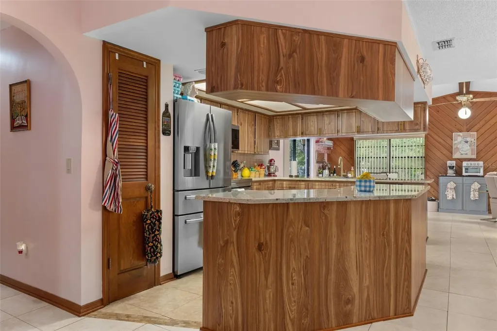 5 Mangrove Court S Homosassa FL 34446