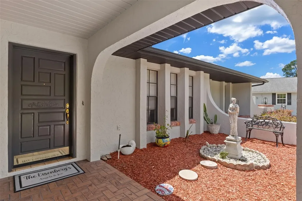 5 Mangrove Court S Homosassa FL 34446
