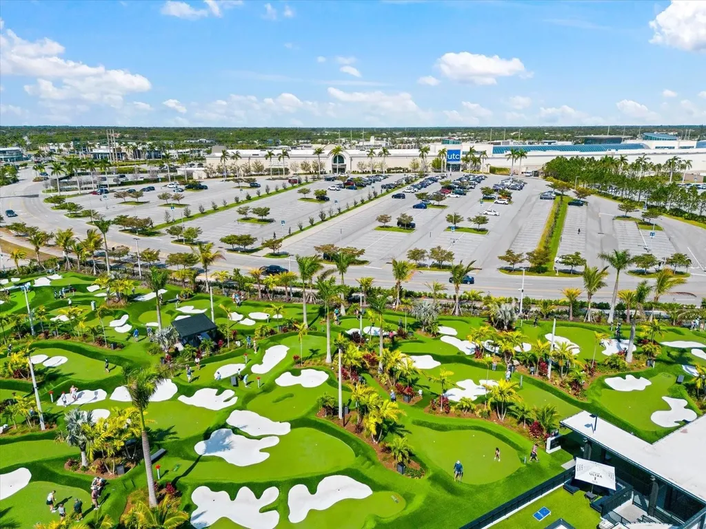 8933 Manor Loop Lakewood Ranch FL 34202