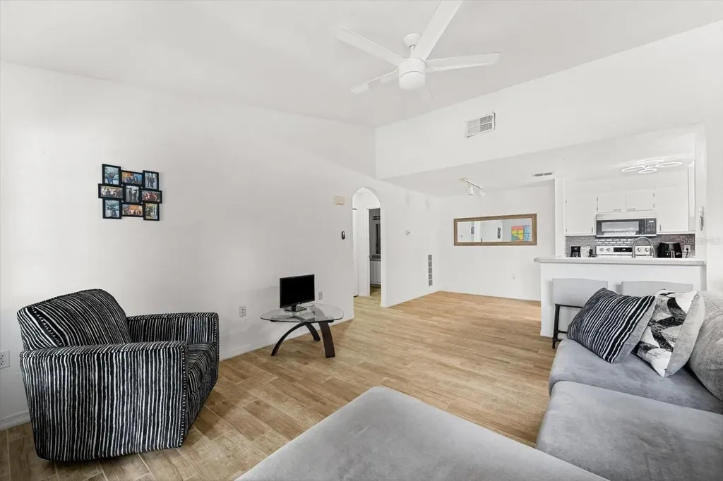 8933 Manor Loop Lakewood Ranch FL 34202