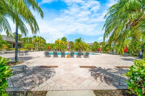 8933 Manor Loop Lakewood Ranch FL 34202
