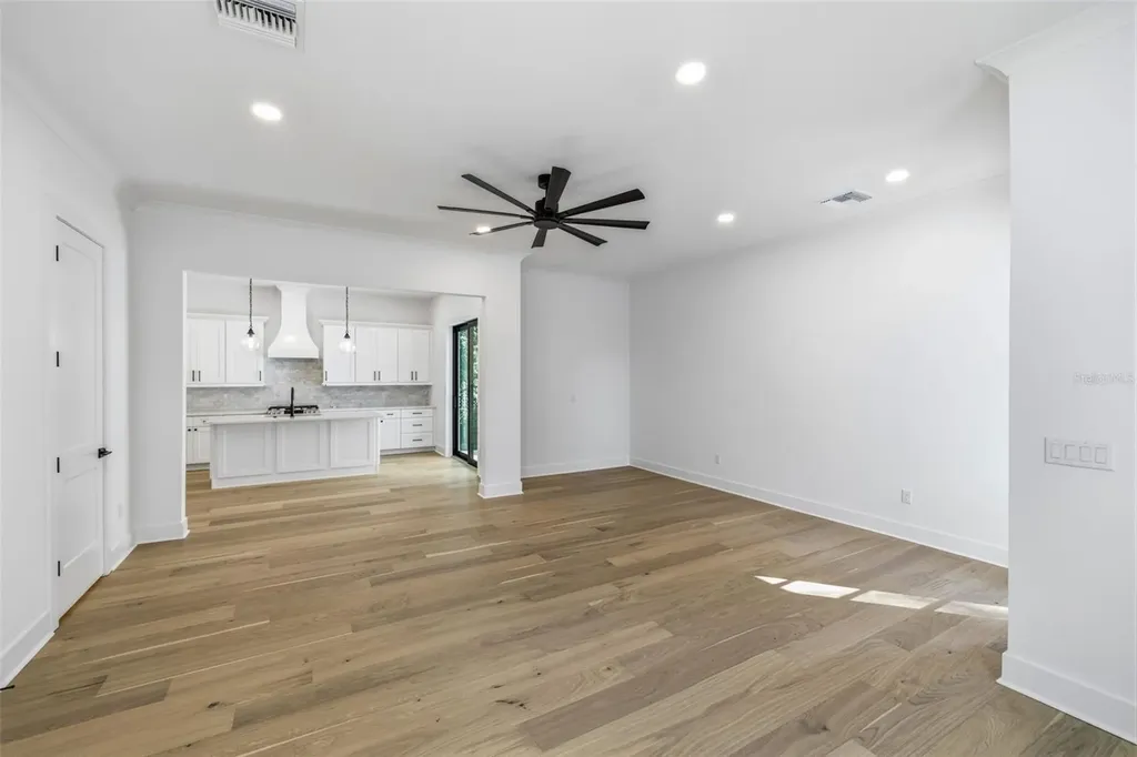 3012 S Esperanza Avenue Tampa FL 33629