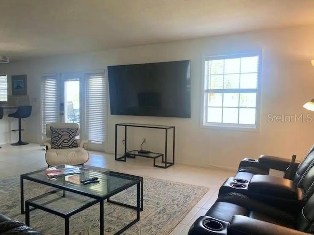 136 Pompano Drive SE St Petersburg FL 33705