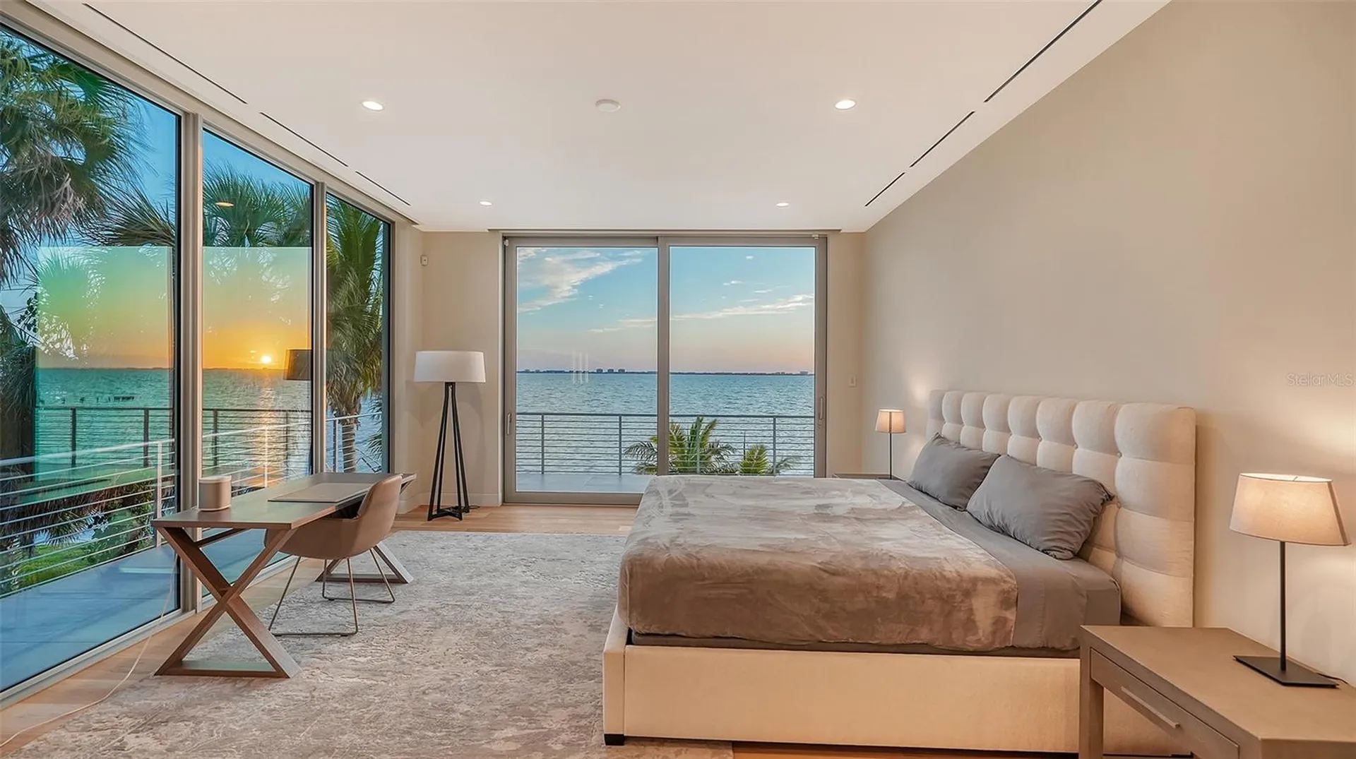4123 Bay Shore Road Sarasota FL 34234