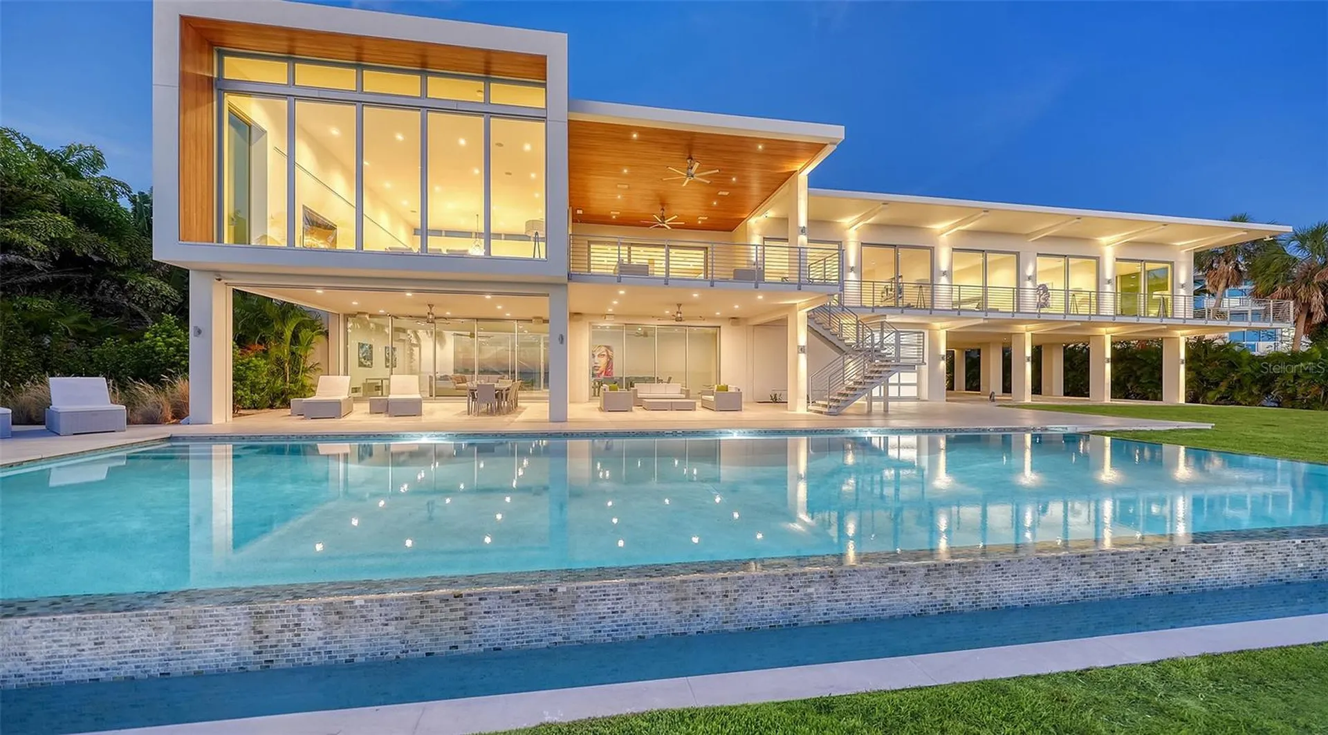 4123 Bay Shore Road Sarasota FL 34234