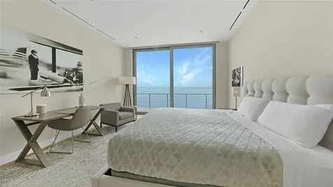 4123 Bay Shore Road Sarasota FL 34234