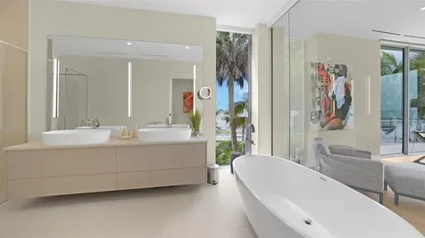 4123 Bay Shore Road Sarasota FL 34234