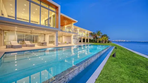 4123 Bay Shore Road Sarasota FL 34234