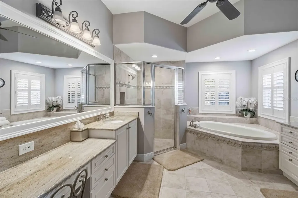 15108 Kestrelglen Way Lithia FL 33547