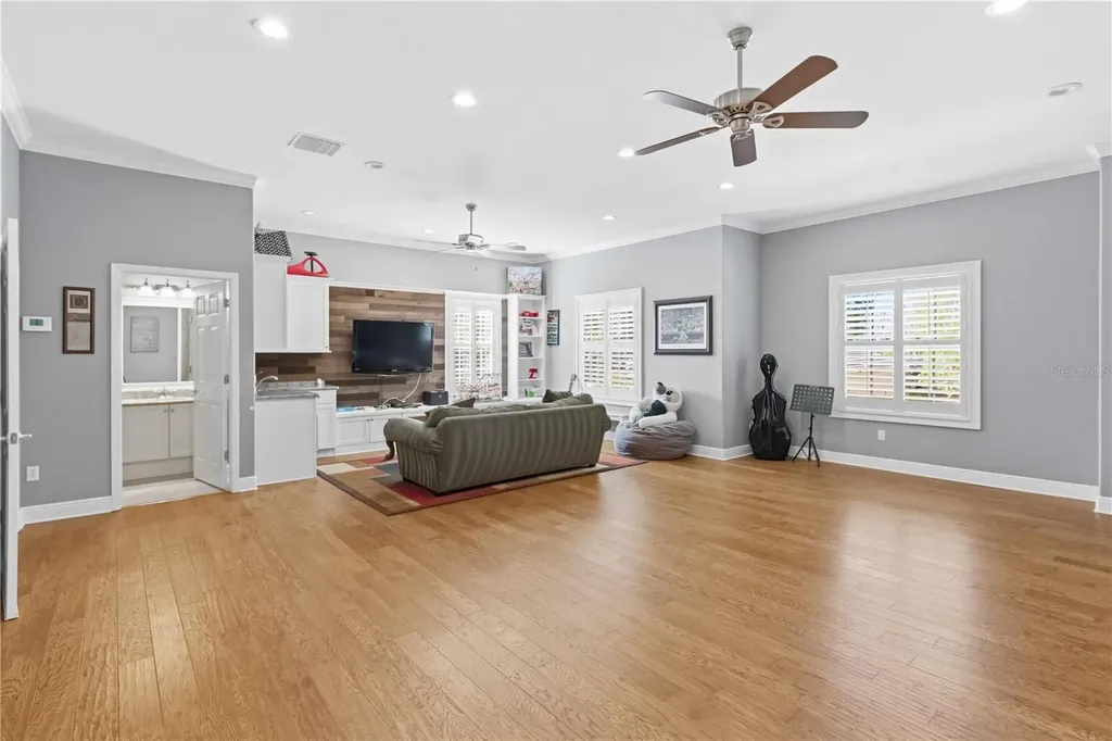 15108 Kestrelglen Way Lithia FL 33547