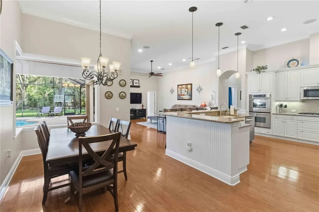 15108 Kestrelglen Way Lithia FL 33547
