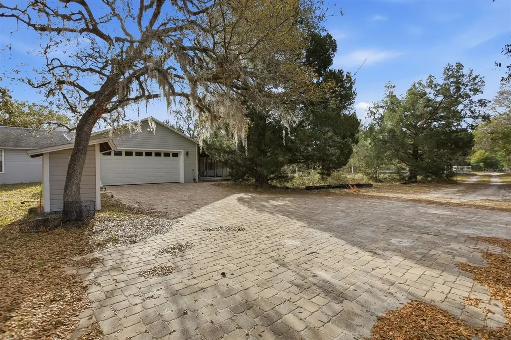 4095 Pioneer Way New Smyrna Beach FL 32168