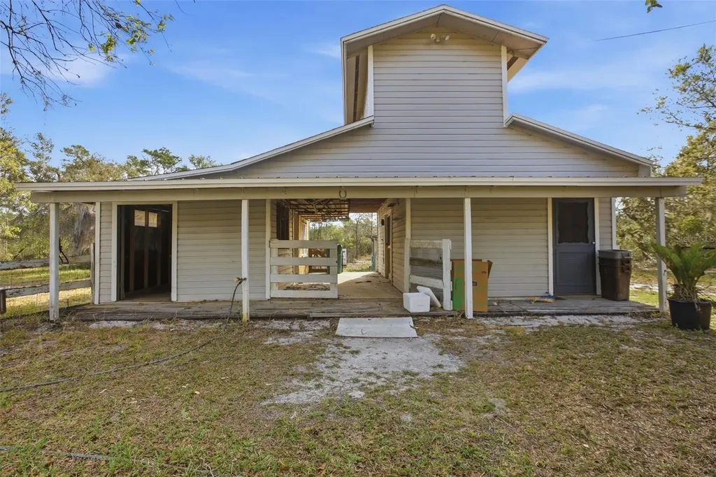 4095 Pioneer Way New Smyrna Beach FL 32168