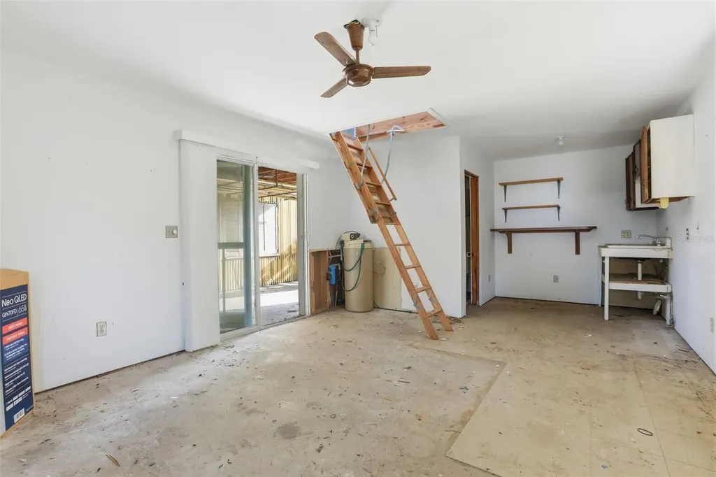 4095 Pioneer Way New Smyrna Beach FL 32168