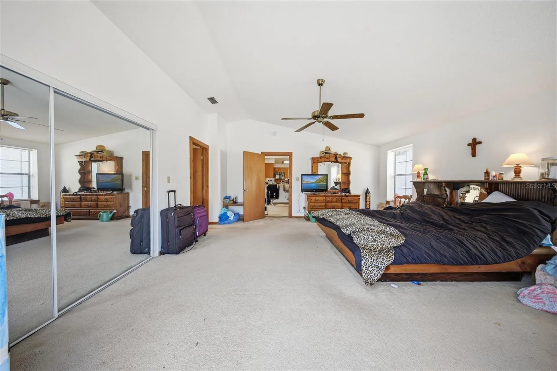 4095 Pioneer Way New Smyrna Beach FL 32168