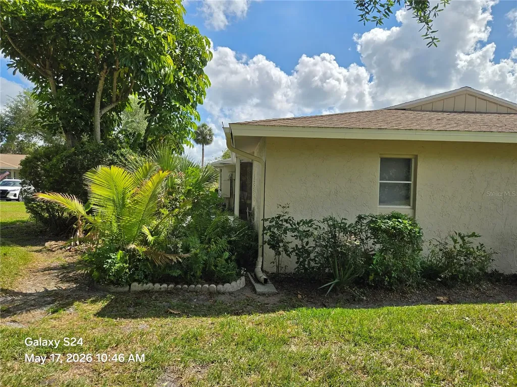 2974 Captiva Gardens Drive Sarasota FL 34231