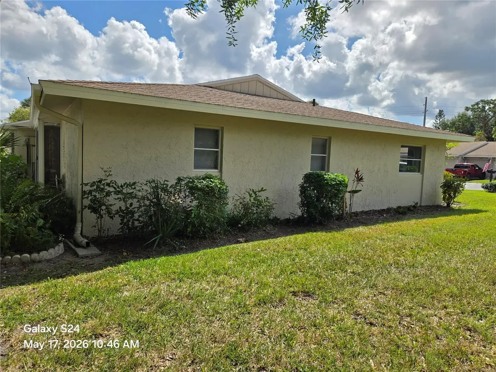 2974 Captiva Gardens Drive Sarasota FL 34231