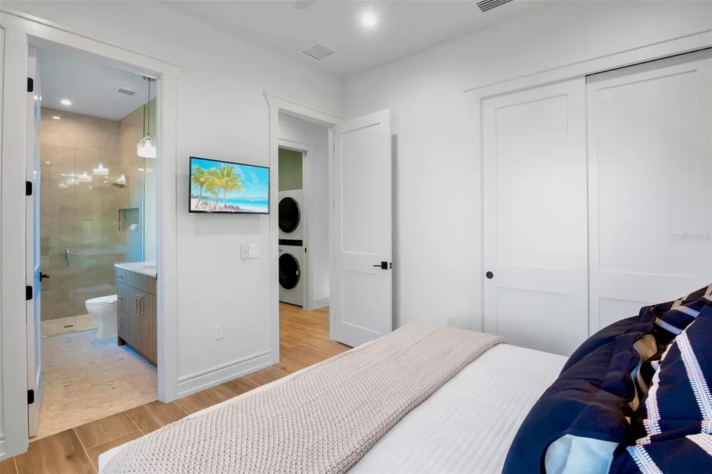 6548 Sabal Drive Sarasota FL 34242