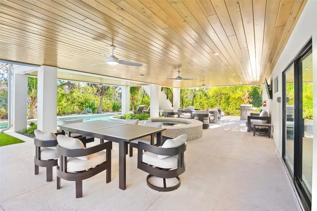 6548 Sabal Drive Sarasota FL 34242