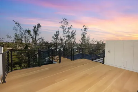 6548 Sabal Drive Sarasota FL 34242