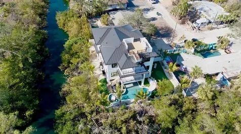 6548 Sabal Drive Sarasota FL 34242