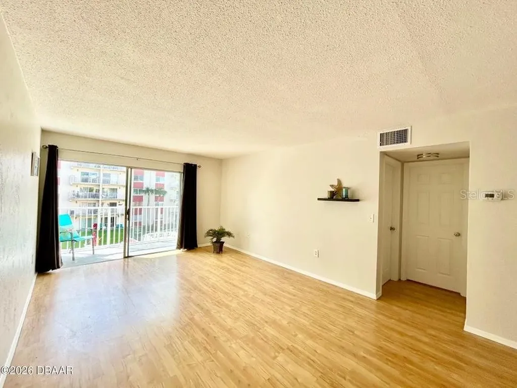 2711 N Halifax Avenue Daytona Beach FL 32118