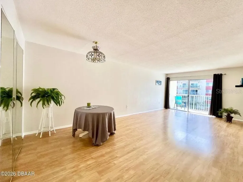 2711 N Halifax Avenue Daytona Beach FL 32118