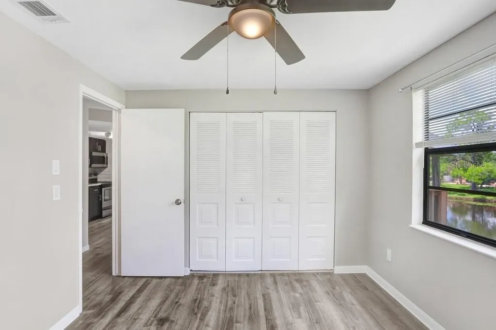 137 Hunter Lake Drive Oldsmar FL 34677