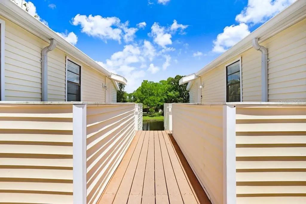 137 Hunter Lake Drive Oldsmar FL 34677