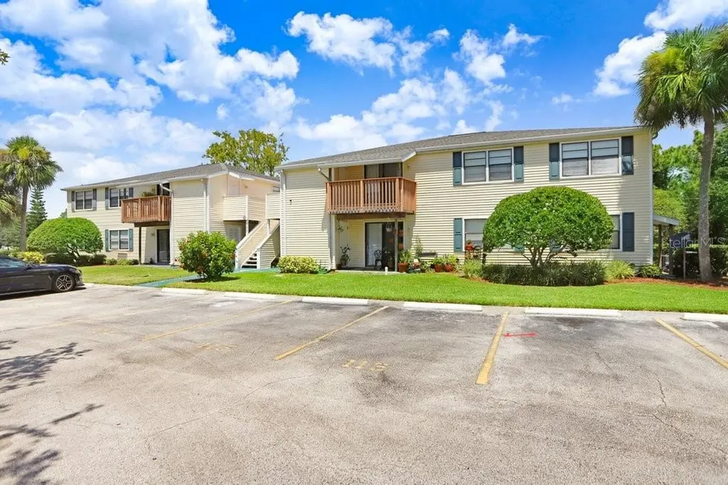 137 Hunter Lake Drive Oldsmar FL 34677