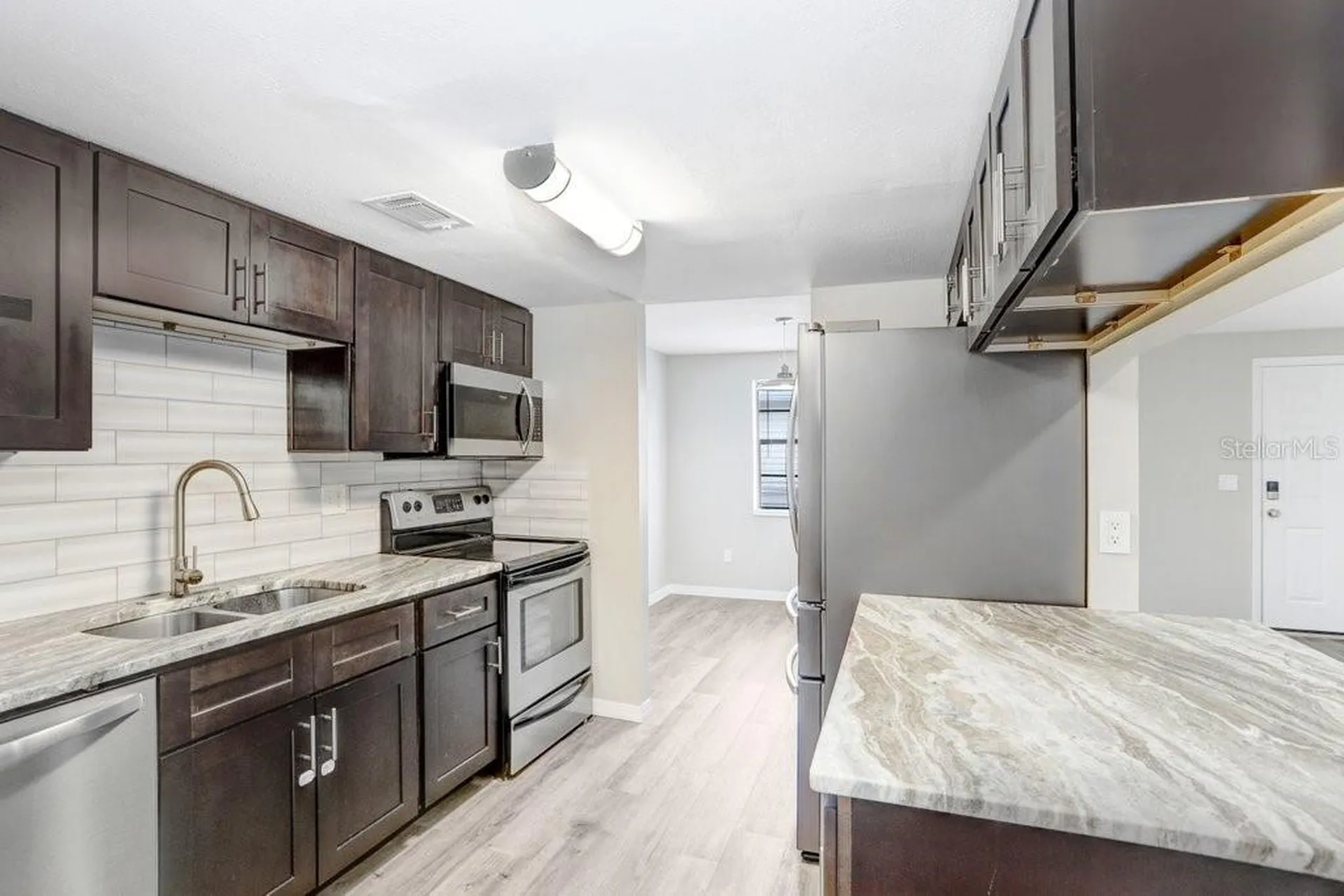 137 Hunter Lake Drive Oldsmar FL 34677
