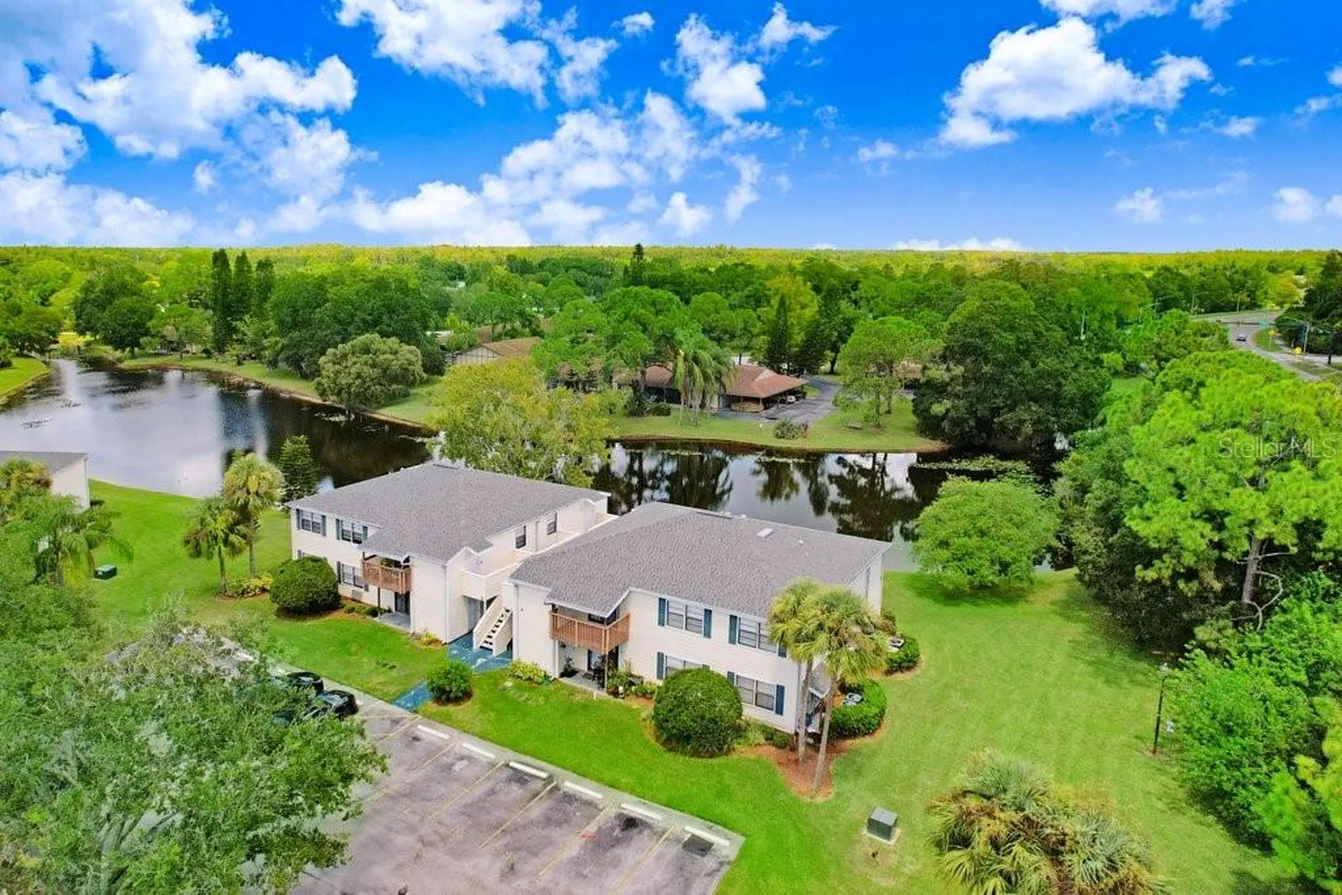 137 Hunter Lake Drive Oldsmar FL 34677