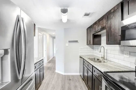 137 Hunter Lake Drive Oldsmar FL 34677