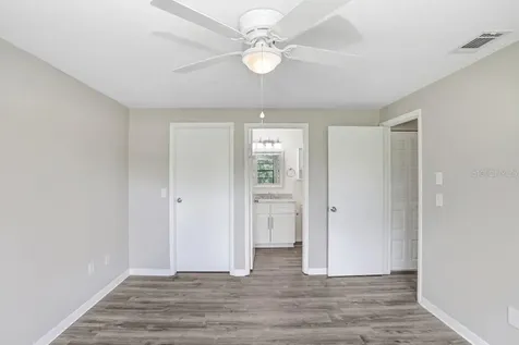 137 Hunter Lake Drive Oldsmar FL 34677