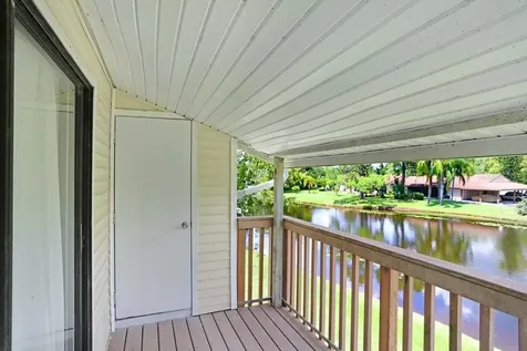 137 Hunter Lake Drive Oldsmar FL 34677