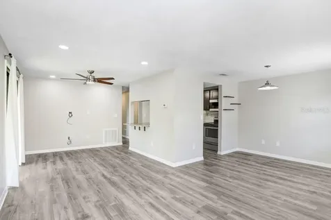137 Hunter Lake Drive Oldsmar FL 34677