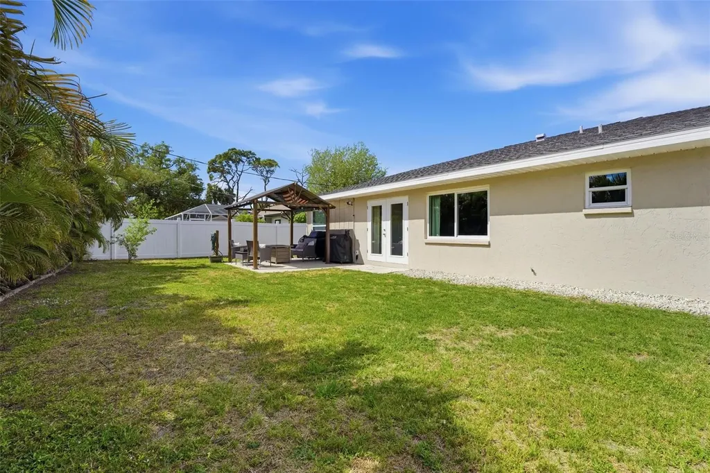 1007 Montana Avenue Englewood FL 34223