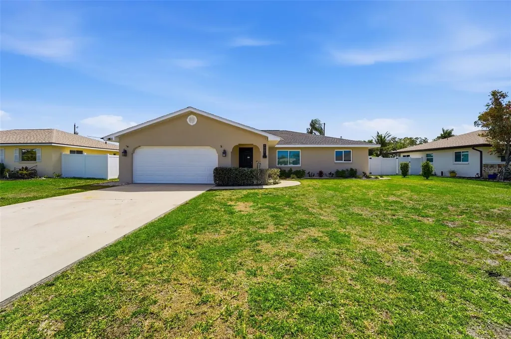 1007 Montana Avenue Englewood FL 34223