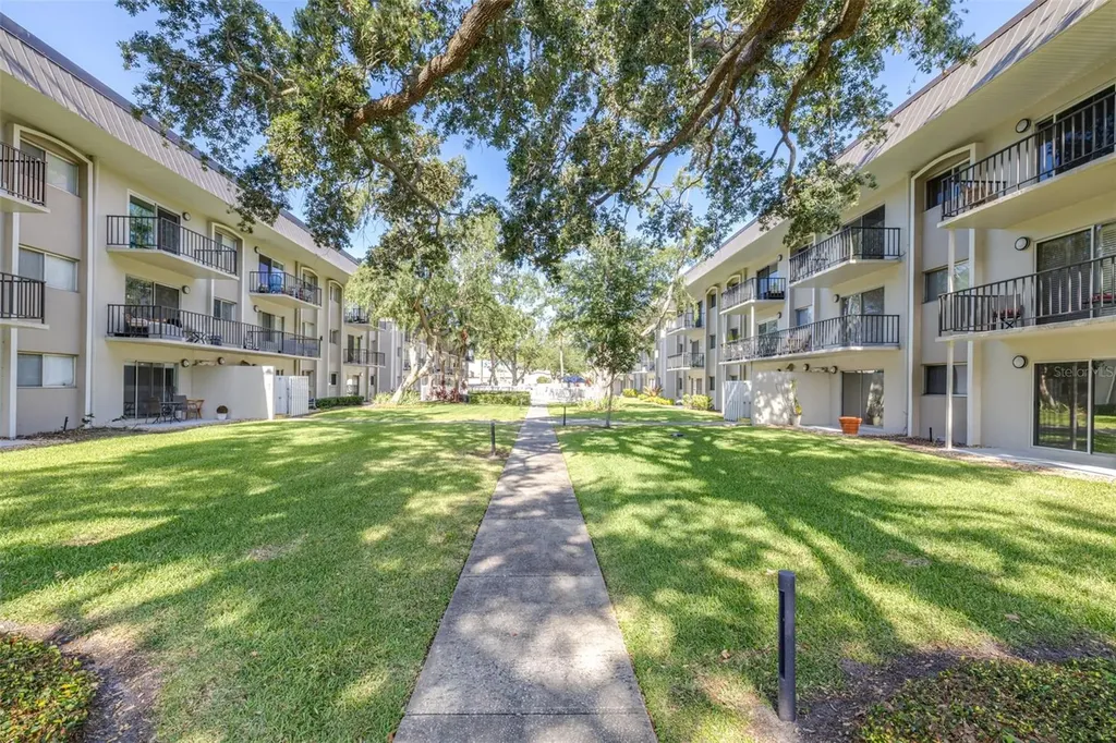 4606 W Gray Street Tampa FL 33609